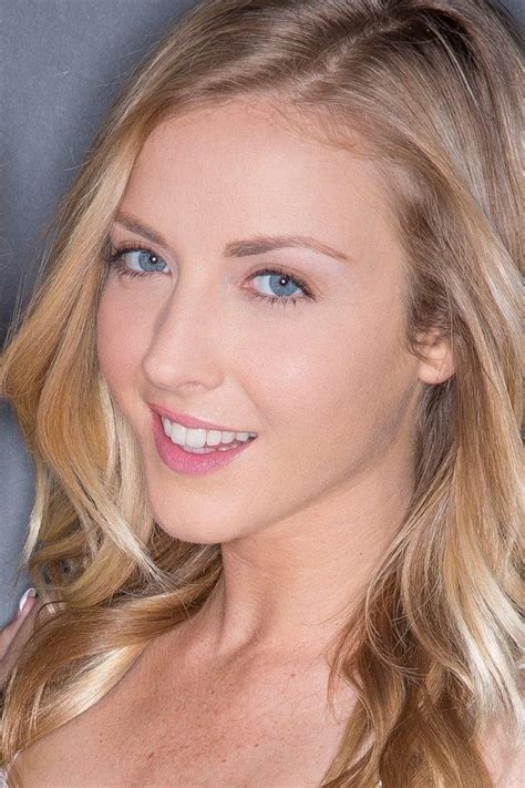 Jun 30, 2023 · American actress Karla Kush works in the adult entertainment industry. She was born on January 19, 1991, in Las Vegas, Nevada, in the United States. Karla began working in the adult entertainment sector in 2013 and has since performed in a lot of adult movies. 
